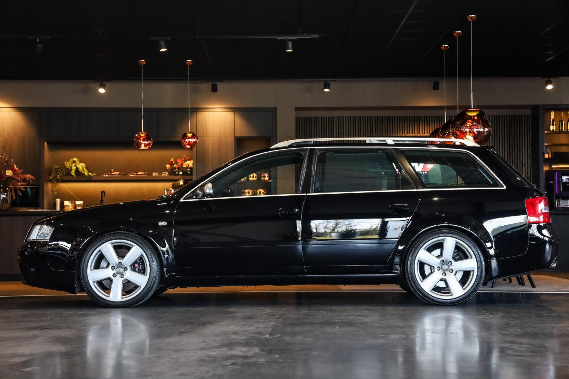 Audi RS6 Avant 4.2 Quattro, 450 PK, C5, Schuif/-Kanteldak, Navigatie, Recaro/Seats/Zwart, Full/History, 163DKM!! 43758180-1.jpg | FinancialLease