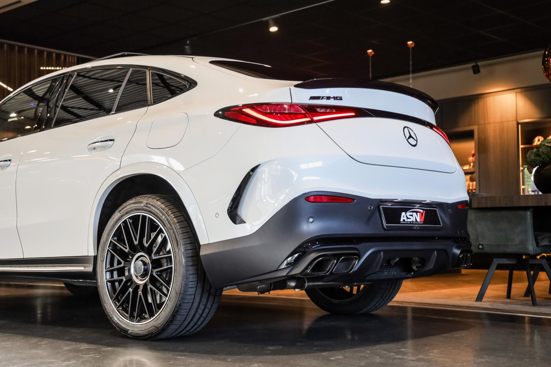 Mercedes-Benz GLC Coupé 400e 4MATIC AMG Line, 381 PK, Full/63AMG, Pano/Dak, Head/Up, Distronic/Plus, 360/Camera, Org. NL!! 47884573-11.jpg | FinancialLease