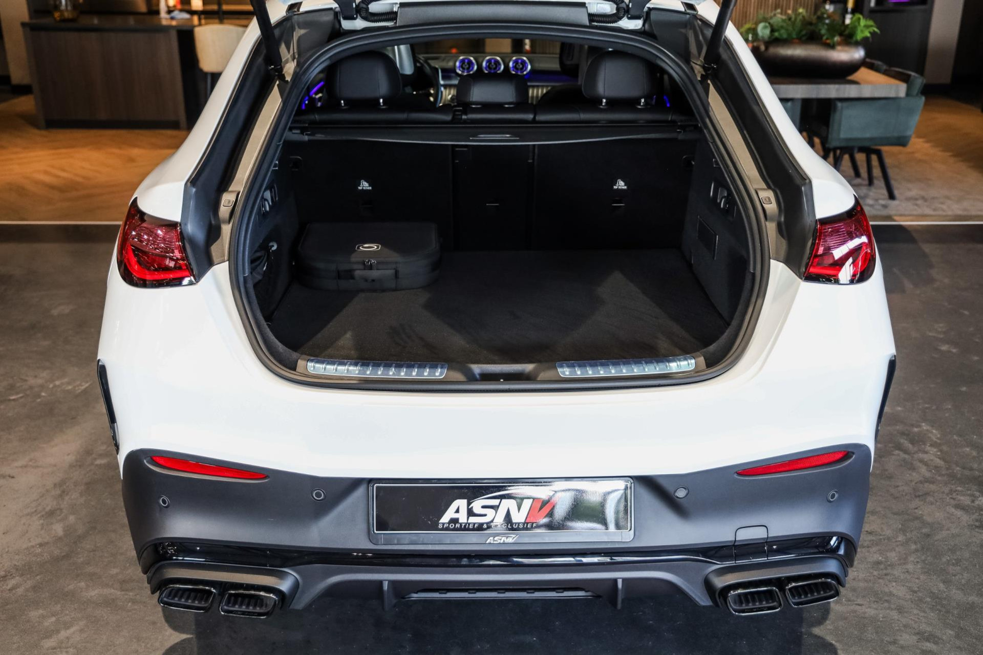 Mercedes-Benz GLC Coupé 400e 4MATIC AMG Line, 381 PK, Full/63AMG, Pano/Dak, Head/Up, Distronic/Plus, 360/Camera, Org. NL!! 47884573-42.jpg | FinancialLease