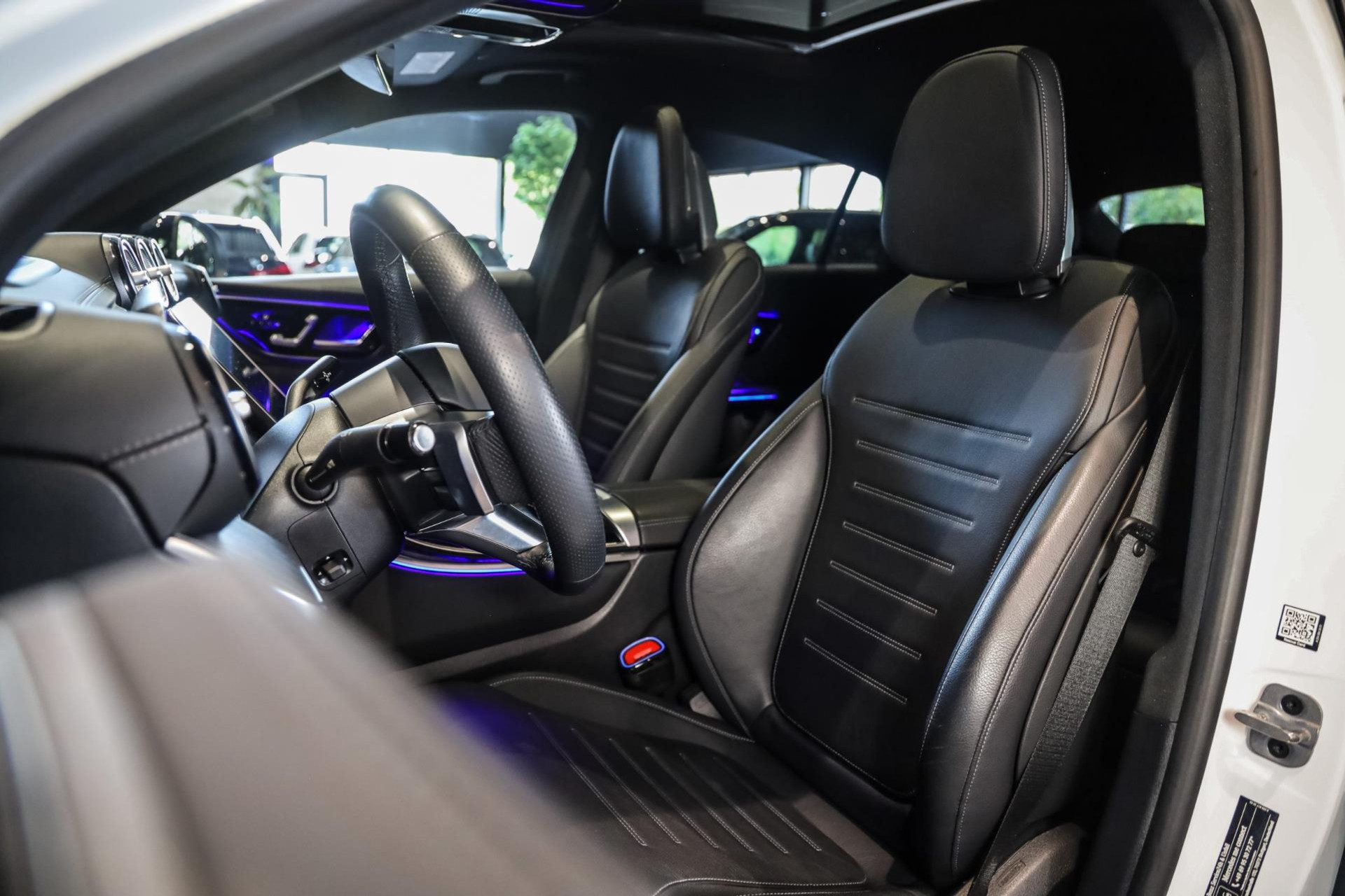 Mercedes-Benz GLC Coupé 400e 4MATIC AMG Line, 381 PK, Full/63AMG, Pano/Dak, Head/Up, Distronic/Plus, 360/Camera, Org. NL!! 47884573-7.jpg | FinancialLease