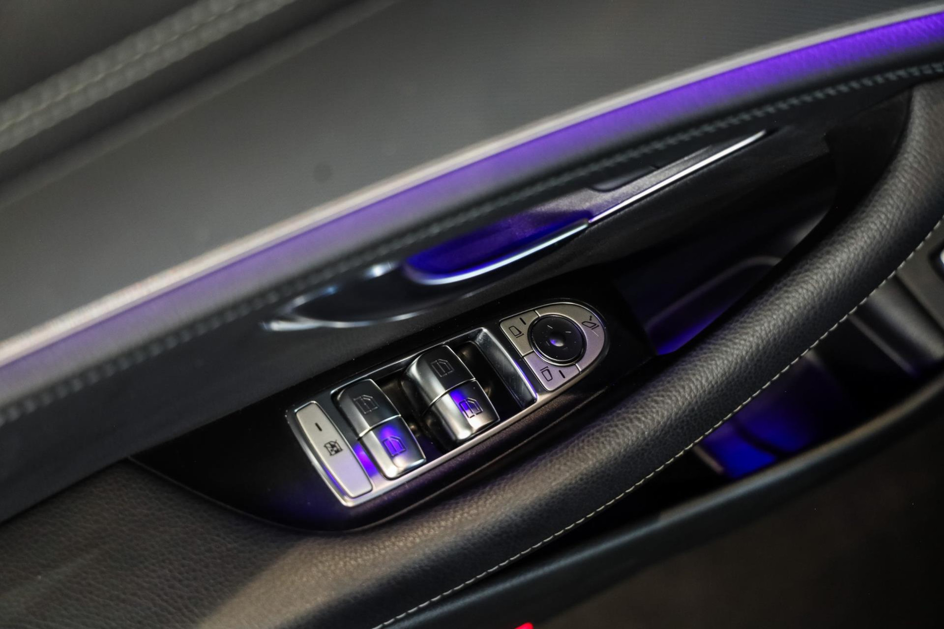 Mercedes-Benz E-Klasse Estate 300 de Business Solution AMG, 306 PK, AMG/In/Exterieur, Wide/Screen, Night/Pakket, Camera, BTW, 2020 47970019-26.jpg | FinancialLease