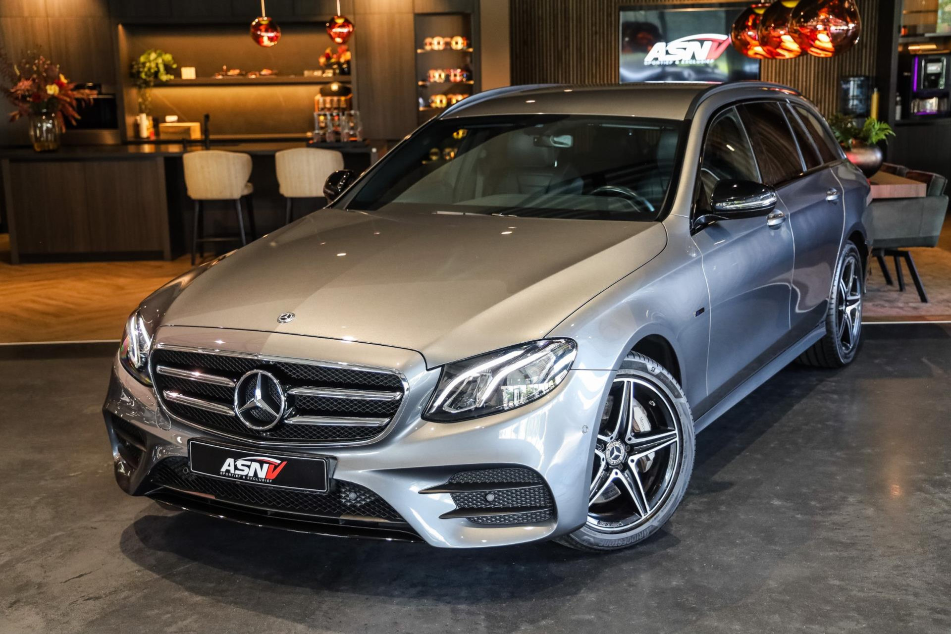 Mercedes-Benz E-Klasse Estate 300 de Business Solution AMG, 306 PK, AMG/In/Exterieur, Wide/Screen, Night/Pakket, Camera, BTW, 2020 47970019-7.jpg | FinancialLease