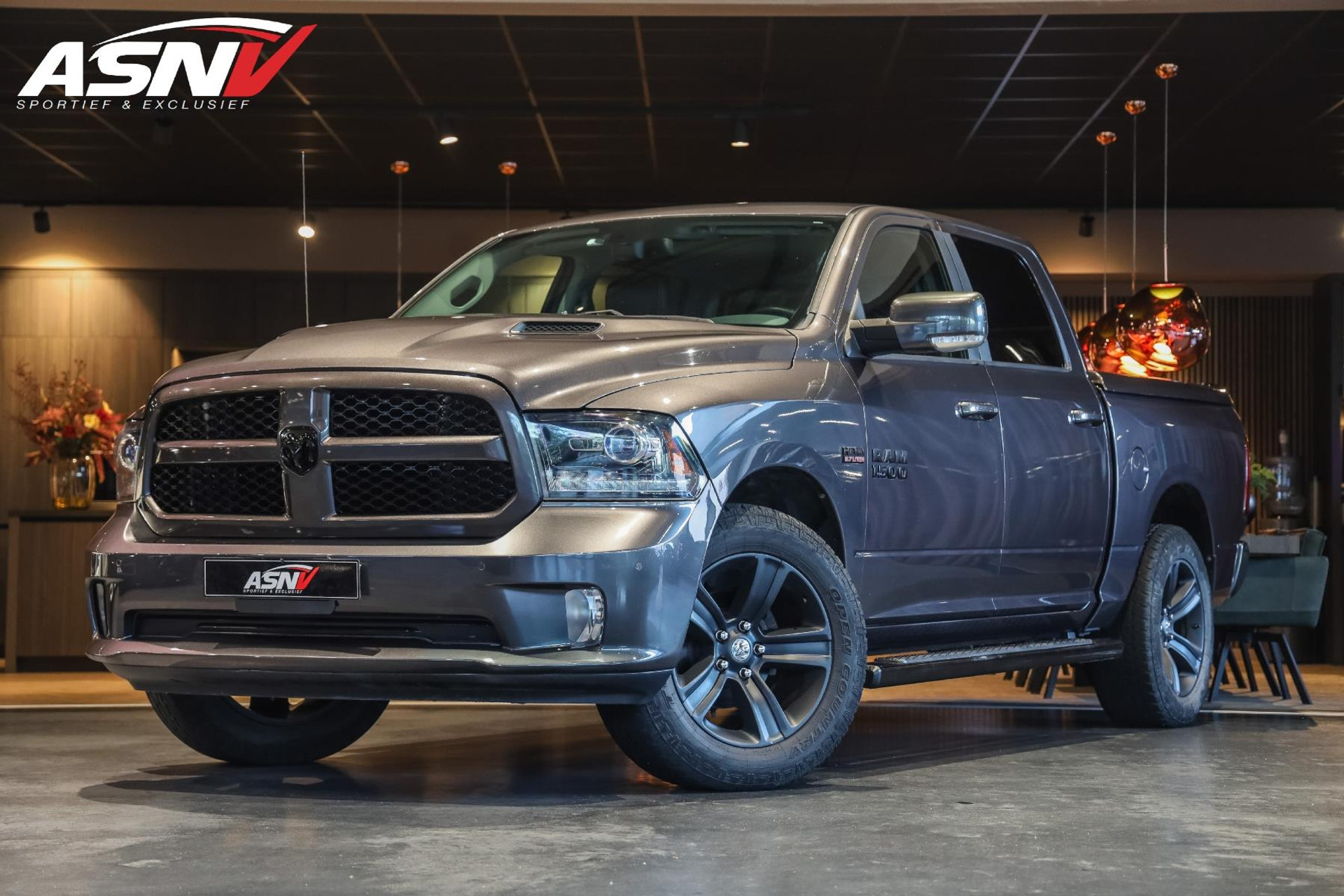 Dodge Ram 1500 Sport 5.7 V8 CrewCab, 401 PK, 200L/LPG, Schuif/-Kanteldak, Alpine/Geluid, Verwarming/Koeling, Lage/Bijtelling!! 48538236-0.jpg | FinancialLease